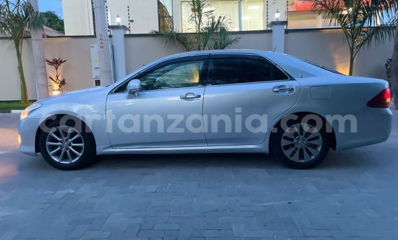 Nunua Ilio tumika Toyota Crown Fedha Gari ndani ya Dar es Salaam nchini Dar es Salaam Nunua Ilio tumika Toyota Crown Fedha Gari ndani ya Dar es Salaam nchini Dar es Salaam