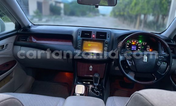 Nunua Ilio tumika Toyota Crown Fedha Gari ndani ya Dar es Salaam nchini Dar es Salaam Nunua Ilio tumika Toyota Crown Fedha Gari ndani ya Dar es Salaam nchini Dar es Salaam