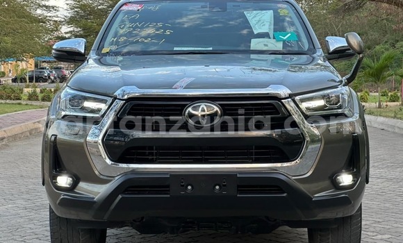 Nunua Imported Toyota Hilux Nyingine Gari ndani ya Dar es Salaam nchini Dar es Salaam