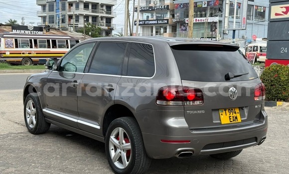 Nunua Ilio tumika Volkswagen Touareg Nyingine Gari ndani ya Dar es Salaam nchini Dar es Salaam Nunua Ilio tumika Volkswagen Touareg Nyingine Gari ndani ya Dar es Salaam nchini Dar es Salaam