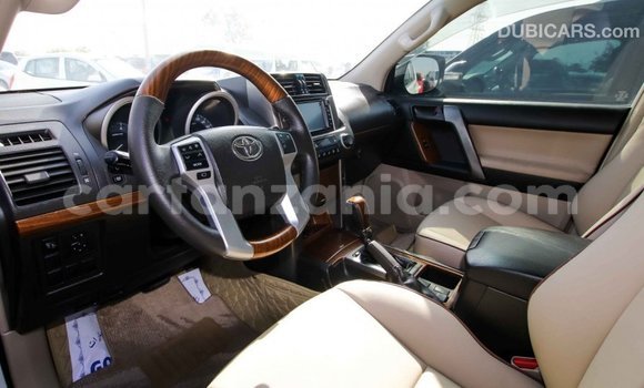 Nunua Imported Toyota Prado Nyeupe Gari ndani ya Import - Dubai nchini Arusha Nunua Imported Toyota Prado Nyeupe Gari ndani ya Import - Dubai nchini Arusha