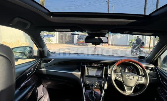 Nunua Mpya Toyota Harrier Nyeusi Gari ndani ya Dar es Salaam nchini Dar es Salaam Nunua Mpya Toyota Harrier Nyeusi Gari ndani ya Dar es Salaam nchini Dar es Salaam