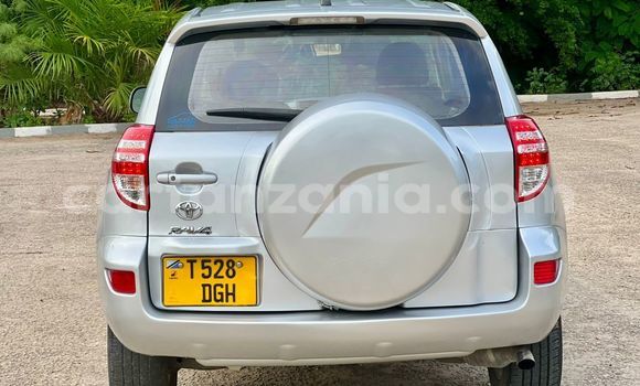 Nunua Ilio tumika Toyota RAV4 Fedha Gari ndani ya Dar es Salaam nchini Dar es Salaam Nunua Ilio tumika Toyota RAV4 Fedha Gari ndani ya Dar es Salaam nchini Dar es Salaam