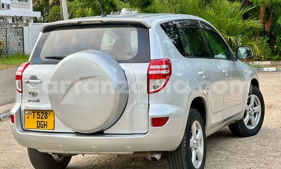Nunua Ilio tumika Toyota RAV4 Fedha Gari ndani ya Dar es Salaam nchini Dar es Salaam Nunua Ilio tumika Toyota RAV4 Fedha Gari ndani ya Dar es Salaam nchini Dar es Salaam