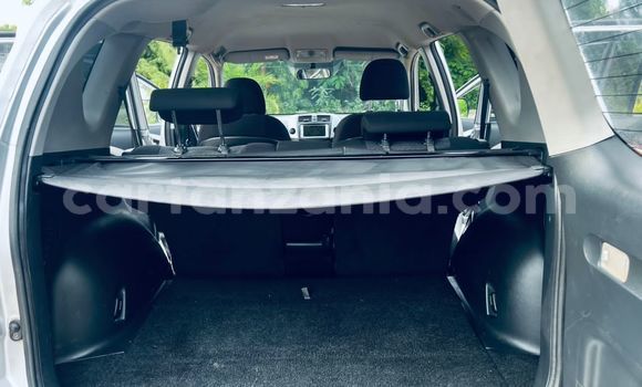 Nunua Ilio tumika Toyota RAV4 Fedha Gari ndani ya Dar es Salaam nchini Dar es Salaam Nunua Ilio tumika Toyota RAV4 Fedha Gari ndani ya Dar es Salaam nchini Dar es Salaam
