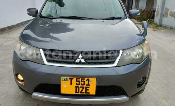Buy Used Mitsubishi Outlander Brown Car in Dar es Salaam in Dar es Salaam