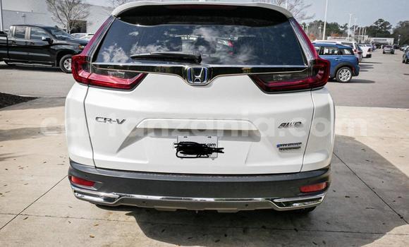 Buy Used Honda CR–V White Car in Dar es Salaam in Dar es Salaam Buy Used Honda CR–V White Car in Dar es Salaam in Dar es Salaam