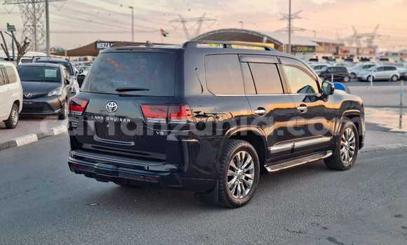 Buy Import Toyota Land Cruiser Black Car in Import - Dubai in Arusha Buy Import Toyota Land Cruiser Black Car in Import - Dubai in Arusha