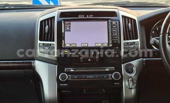 Buy Import Toyota Land Cruiser Black Car in Import - Dubai in Arusha Buy Import Toyota Land Cruiser Black Car in Import - Dubai in Arusha