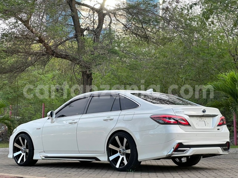 Big with watermark toyota crown dar es salaam dar es salaam 31889