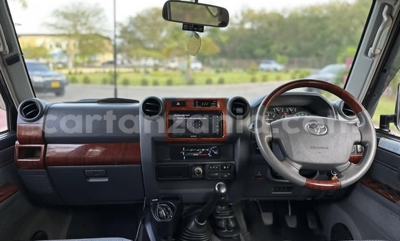 Buy Import Toyota Land Cruiser Other Car in Dar es Salaam in Dar es Salaam Buy Import Toyota Land Cruiser Other Car in Dar es Salaam in Dar es Salaam