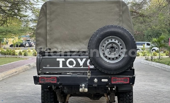 Buy Import Toyota Land Cruiser Other Car in Dar es Salaam in Dar es Salaam Buy Import Toyota Land Cruiser Other Car in Dar es Salaam in Dar es Salaam