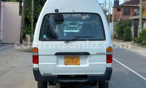 Buy Import Toyota Hiace White Car in Dar es Salaam in Dar es Salaam Buy Import Toyota Hiace White Car in Dar es Salaam in Dar es Salaam
