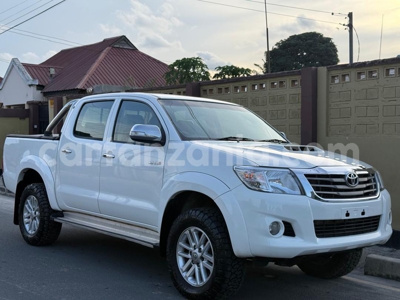 Big with watermark toyota hilux dar es salaam dar es salaam 31900