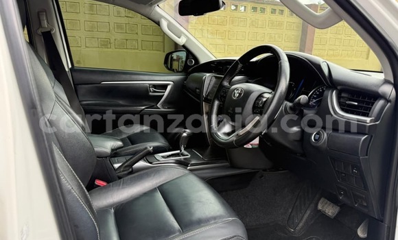 Buy Used Toyota Fortuner White Car in Dar es Salaam in Dar es Salaam Buy Used Toyota Fortuner White Car in Dar es Salaam in Dar es Salaam