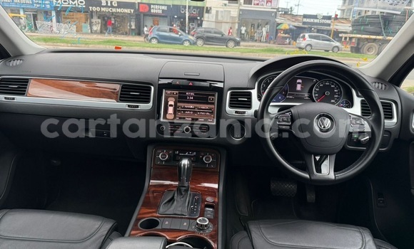 Nunua Ilio tumika Volkswagen Touareg Bluu Gari ndani ya Dar es Salaam nchini Dar es Salaam Nunua Ilio tumika Volkswagen Touareg Bluu Gari ndani ya Dar es Salaam nchini Dar es Salaam