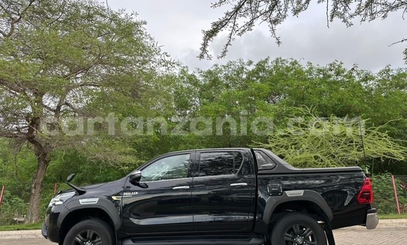 Buy Import Toyota Hilux Black Car in Dar es Salaam in Dar es Salaam Buy Import Toyota Hilux Black Car in Dar es Salaam in Dar es Salaam