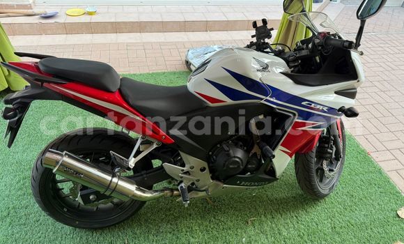 Buy Used Honda CBR Beige Bike in Arusha in Arusha