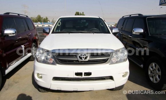 Buy Import Toyota Fortuner White Car in Import - Dubai in Arusha Buy Import Toyota Fortuner White Car in Import - Dubai in Arusha