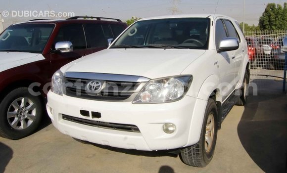 Buy Import Toyota Fortuner White Car in Import - Dubai in Arusha Buy Import Toyota Fortuner White Car in Import - Dubai in Arusha