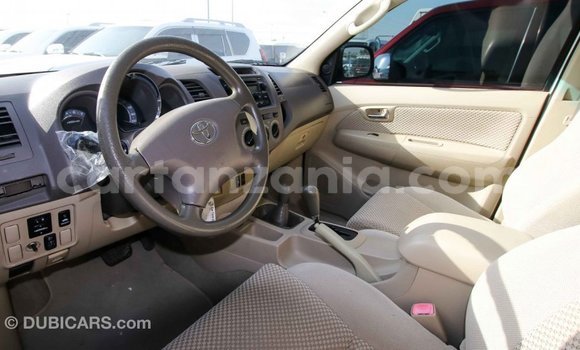 Buy Import Toyota Fortuner White Car in Import - Dubai in Arusha Buy Import Toyota Fortuner White Car in Import - Dubai in Arusha
