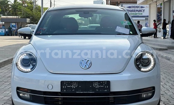 Buy Import Volkswagen Beetle White Car in Dar es Salaam in Dar es Salaam