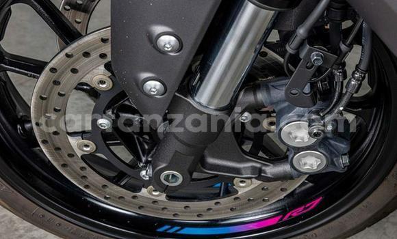 Nunua Ilio tumika Yamaha YZF Nyeusi Bike ndani ya Dar es Salaam nchini Dar es Salaam Nunua Ilio tumika Yamaha YZF Nyeusi Bike ndani ya Dar es Salaam nchini Dar es Salaam