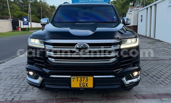 Nunua Ilio tumika Toyota Land Cruiser Nyeusi Gari ndani ya Dar es Salaam nchini Dar es Salaam