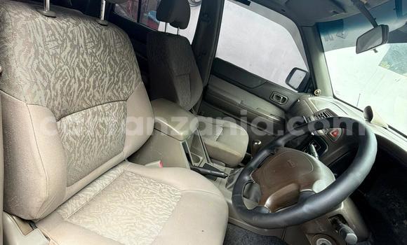 Nunua Ilio tumika Nissan Safari Nyingine Gari ndani ya Dar es Salaam nchini Dar es Salaam Nunua Ilio tumika Nissan Safari Nyingine Gari ndani ya Dar es Salaam nchini Dar es Salaam