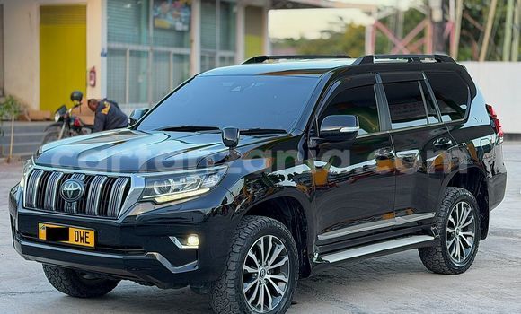 Nunua Ilio tumika Toyota Land Cruiser Nyeusi Gari ndani ya Dar es Salaam nchini Dar es Salaam Nunua Ilio tumika Toyota Land Cruiser Nyeusi Gari ndani ya Dar es Salaam nchini Dar es Salaam
