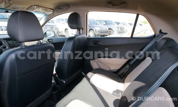 Buy Import Hyundai i10 White Car in Import - Dubai in Arusha Buy Import Hyundai i10 White Car in Import - Dubai in Arusha