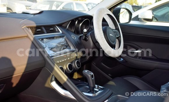 Nunua Imported Jaguar E-Pace Nyekundu Gari ndani ya Import - Dubai nchini Arusha Nunua Imported Jaguar E-Pace Nyekundu Gari ndani ya Import - Dubai nchini Arusha