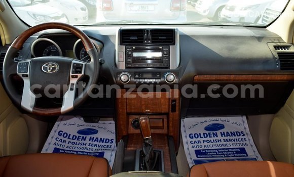 Nunua Imported Toyota Prado Nyeupe Gari ndani ya Import - Dubai nchini Arusha Nunua Imported Toyota Prado Nyeupe Gari ndani ya Import - Dubai nchini Arusha