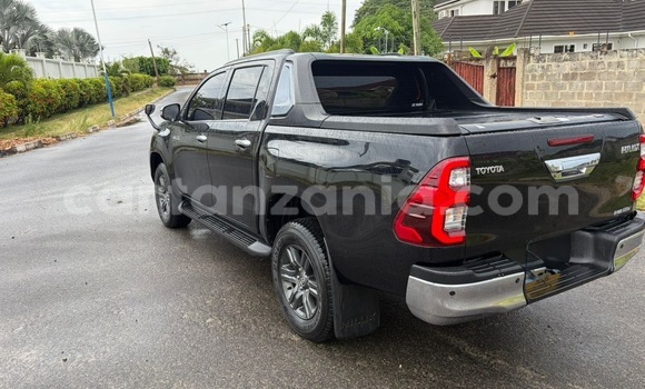 Nunua Ilio tumika Toyota Hilux Nyeusi Gari ndani ya Dar es Salaam nchini Dar es Salaam Nunua Ilio tumika Toyota Hilux Nyeusi Gari ndani ya Dar es Salaam nchini Dar es Salaam