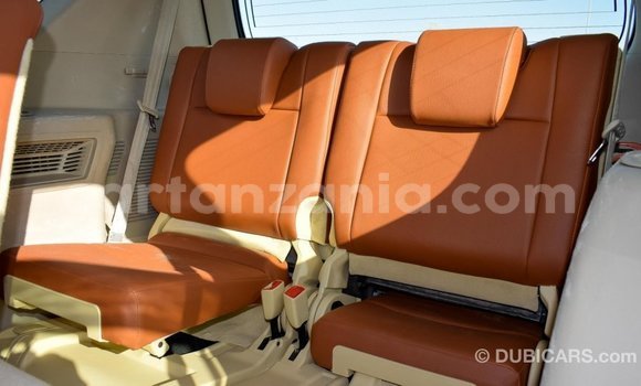 Nunua Imported Toyota Prado Nyeupe Gari ndani ya Import - Dubai nchini Arusha Nunua Imported Toyota Prado Nyeupe Gari ndani ya Import - Dubai nchini Arusha