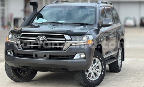 Buy Import Toyota Land Cruiser Other Car in Dar es Salaam in Dar es Salaam Buy Import Toyota Land Cruiser Other Car in Dar es Salaam in Dar es Salaam