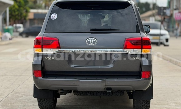 Buy Import Toyota Land Cruiser Other Car in Dar es Salaam in Dar es Salaam Buy Import Toyota Land Cruiser Other Car in Dar es Salaam in Dar es Salaam