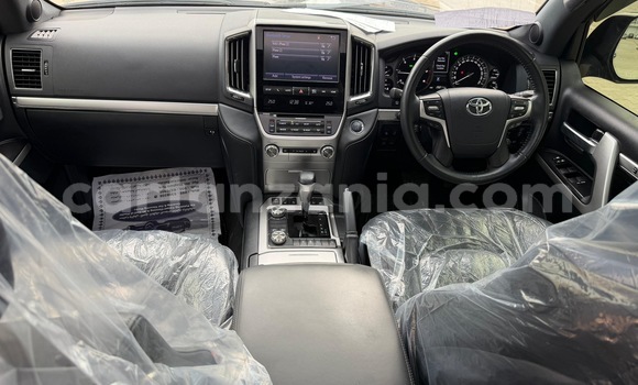 Buy Import Toyota Land Cruiser Other Car in Dar es Salaam in Dar es Salaam Buy Import Toyota Land Cruiser Other Car in Dar es Salaam in Dar es Salaam