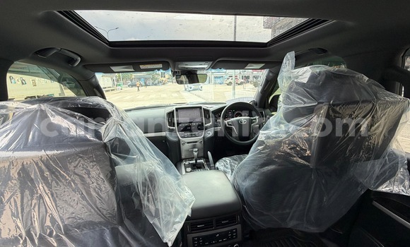 Buy Import Toyota Land Cruiser Other Car in Dar es Salaam in Dar es Salaam Buy Import Toyota Land Cruiser Other Car in Dar es Salaam in Dar es Salaam