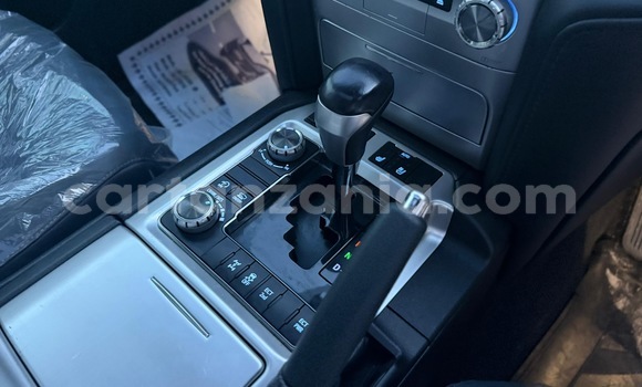 Buy Import Toyota Land Cruiser White Car in Dar es Salaam in Dar es Salaam Buy Import Toyota Land Cruiser White Car in Dar es Salaam in Dar es Salaam