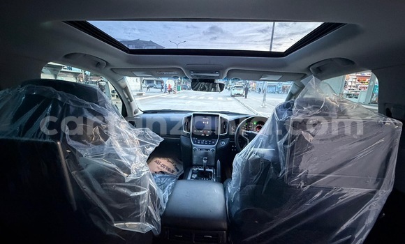Buy Import Toyota Land Cruiser White Car in Dar es Salaam in Dar es Salaam Buy Import Toyota Land Cruiser White Car in Dar es Salaam in Dar es Salaam