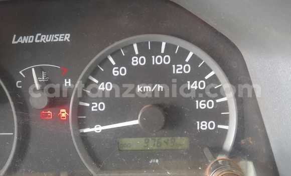 Buy Used Toyota Land Cruiser White Car in Moshi Municipal in Kilimanjaro Buy Used Toyota Land Cruiser White Car in Moshi Municipal in Kilimanjaro