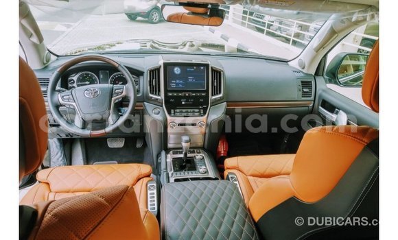Buy Import Toyota Land Cruiser Black Car in Import - Dubai in Arusha Buy Import Toyota Land Cruiser Black Car in Import - Dubai in Arusha