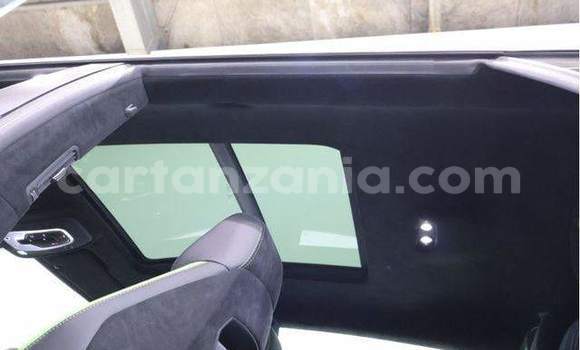 Buy Import Lamborghini Urus White Car in Kahama in Shinyanga Buy Import Lamborghini Urus White Car in Kahama in Shinyanga
