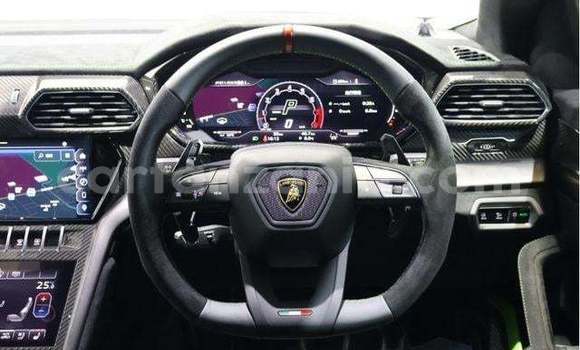 Buy Import Lamborghini Urus White Car in Kahama in Shinyanga Buy Import Lamborghini Urus White Car in Kahama in Shinyanga