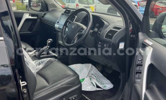 Nunua Ilio tumika Toyota Land Cruiser Prado Nyeusi Gari ndani ya Kaliua nchini Tabora Nunua Ilio tumika Toyota Land Cruiser Prado Nyeusi Gari ndani ya Kaliua nchini Tabora