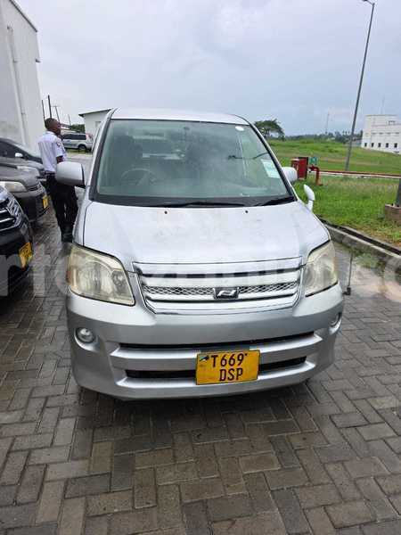 Big with watermark toyota noah dar es salaam dar es salaam 32017