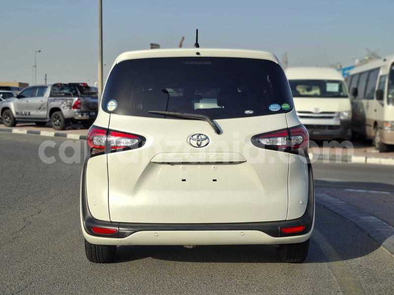Big with watermark toyota sienta arusha import dubai 32024