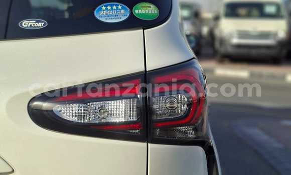 Buy Import Toyota Sienta White Car in Import - Dubai in Arusha Buy Import Toyota Sienta White Car in Import - Dubai in Arusha
