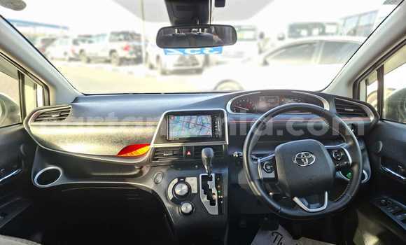 Buy Import Toyota Sienta White Car in Import - Dubai in Arusha Buy Import Toyota Sienta White Car in Import - Dubai in Arusha